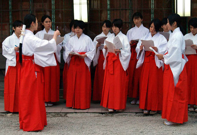 日本神社巫女的秘密生活 日本新华侨报网 日本新华侨报 中日交流桥梁在日华人家园